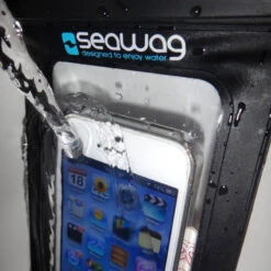 POCHETTE ETANCHE SMARTPHONE SEAWAG NOIRE -Adventure Des Vagues Boutique pochette etanche smartphone seawag noire 2
