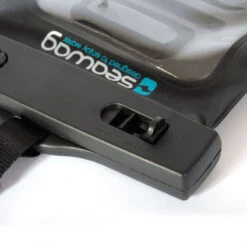 POCHETTE ETANCHE SMARTPHONE SEAWAG ROSE -Adventure Des Vagues Boutique pochette etanche smartphone seawag rose 6